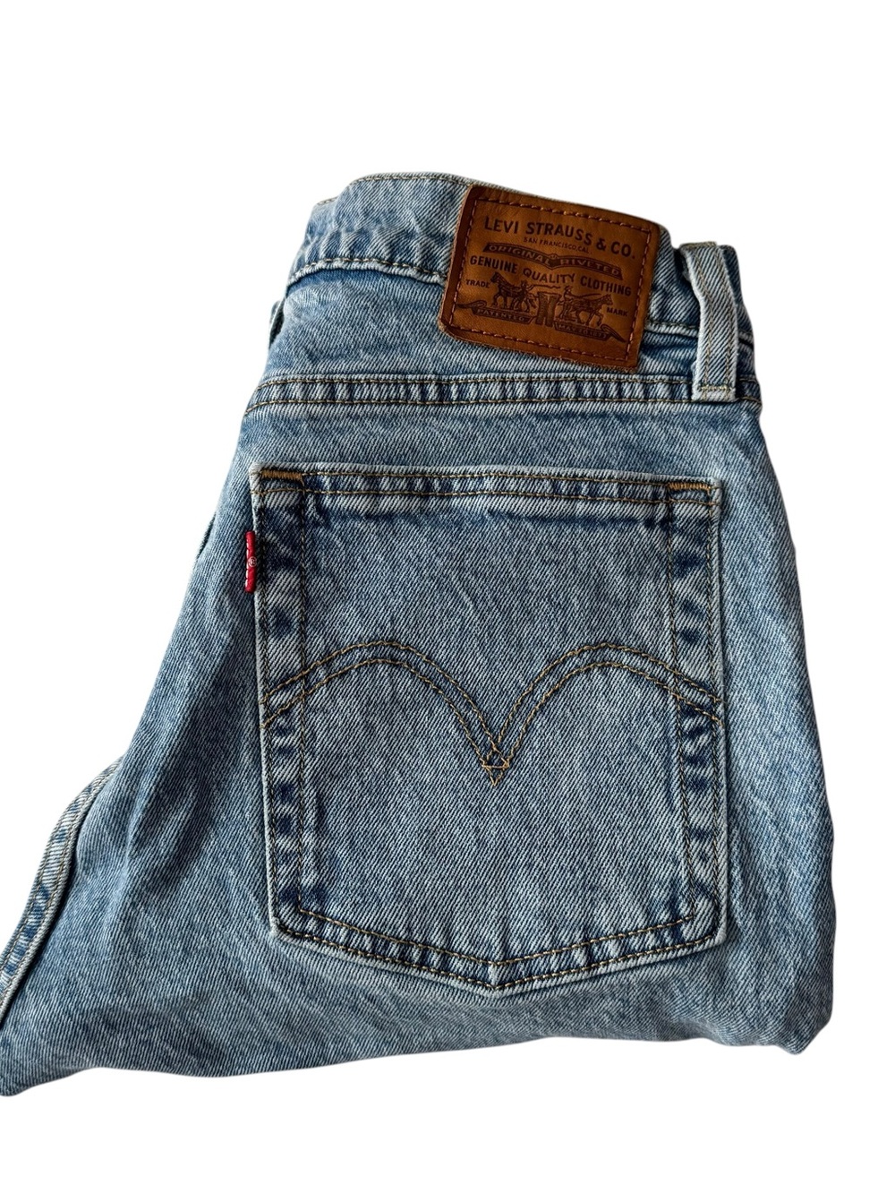 Levi’s Wedgie Mid Rise Stretch Straight Leg Jeans